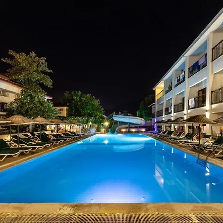 Apartahotel Golden Life